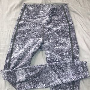 Size 4 grey ice camo leggings